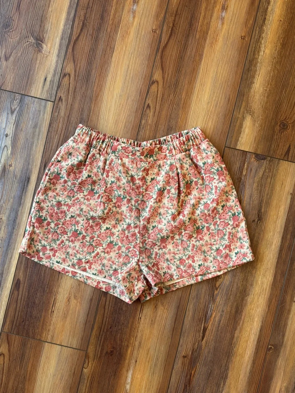 Rose print corduroy shorts